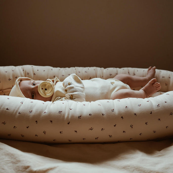 Baby Nest aus Bio-Baumwolle von Konges Slojd kaufen - Baby, Babykleidung & mehr
