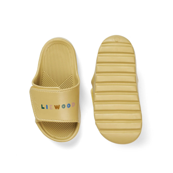 Badeschlappen mit Logo Modell: Thieme Slide von Liewood kaufen - Kleidung, Babykleidung & mehr