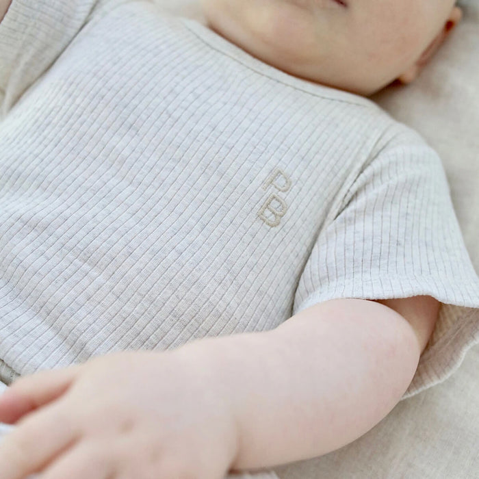 Gerippter Kurzarm Body GOTS Bio-Baumwolle von Purebaby Organic kaufen - , Babykleidung & mehr