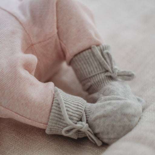 Knitted Bootie - Gestrickte Babyschuhe aus 100% Bio-Baumwolle von Purebaby Organic kaufen - Kleidung, Babykleidung & mehr