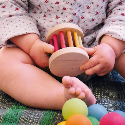 Mini Babyroller aus Holz von Grimm´s kaufen - Baby, Spielzeug, Geschenke, Babykleidung & mehr