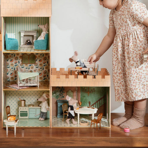 Puppenhaus Castle Hall aus festem Karton von Maileg kaufen - Spielzeug, Babykleidung & mehr