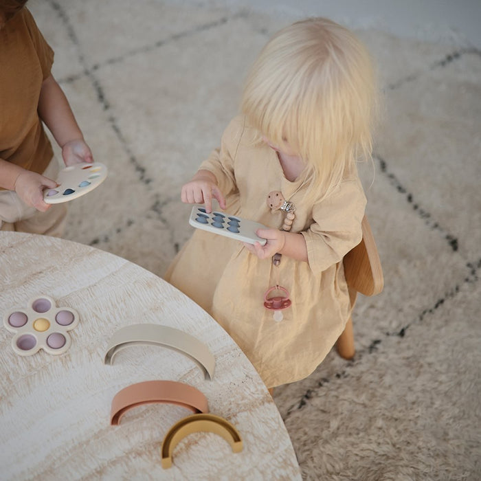 Spieltelefon Drückspielzeug aus Silikon von mushie kaufen - Spielzeuge, Geschenke, Babykleidung & mehr
