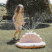 Wassersprinkler Shell - Badespielzeug von Konges Slojd kaufen - Spielzeug, Babykleidung & mehr